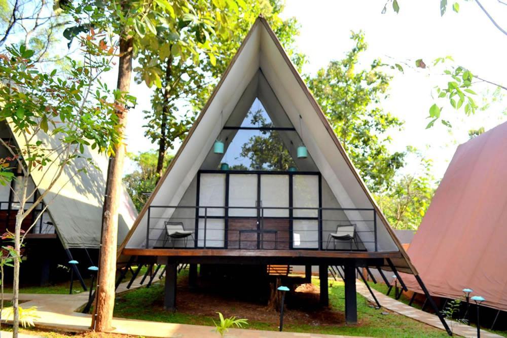 Kottawatta River Bank Resort Udawalawe Exterior photo
