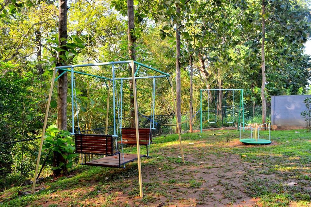 Kottawatta River Bank Resort Udawalawe Exterior photo