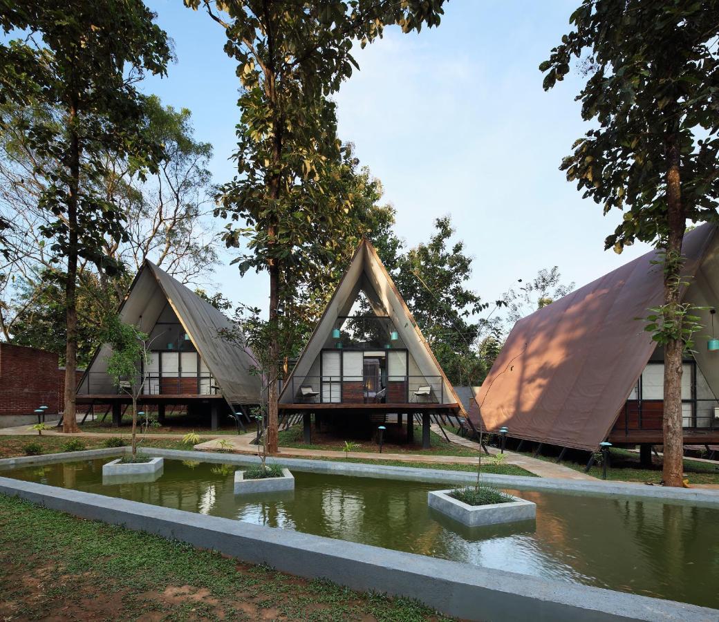 Kottawatta River Bank Resort Udawalawe Exterior photo